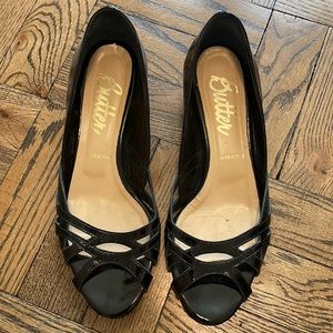 Butter Patent Leather Lattice Wedges Italian Shoes. Size 6.5 Black